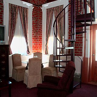 Maison Pierre Lafitte — Sample Living Area