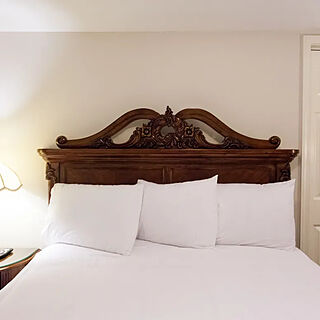 Maison Pierre Lafitte — Sample Bedroom