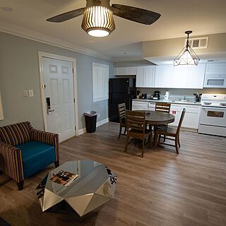 Frenchmen Orleans at 519 — Sample Living Area