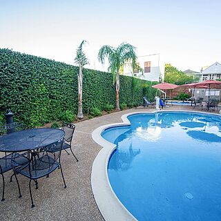 Frenchmen Orleans at 519 — Pool