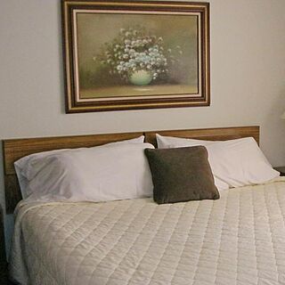 Hillcrest Lake Villas &mdash; Sample Bedroom
