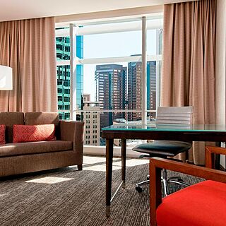 The Westin Phoenix Downtown — Sample Living Area