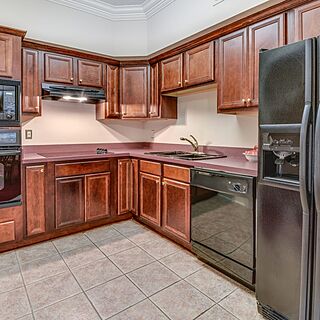 Plaza Suite Hotel Resort — Sample Kitchen