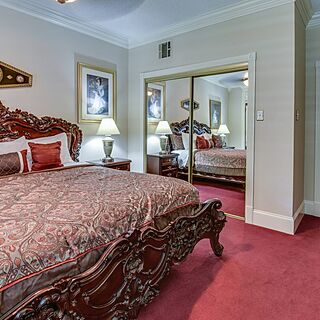 Plaza Suite Hotel Resort — Sample Bedroom
