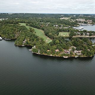 Treetop Condominiums at Four Seasons, USA — Exterior