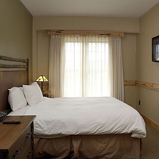 Hope Lake Lodge & Indoor Water Park — Sample Bedroom