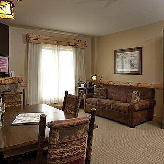 Hope Lake Lodge & Indoor Water Park — Sample Living Area