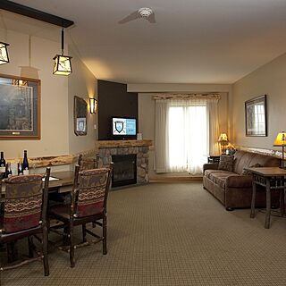 Hope Lake Lodge & Indoor Water Park — Sample Living Area