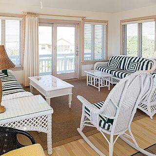 Port Trinitie — Sample Living Area