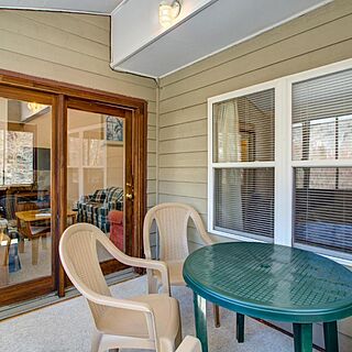 Beech Manor &mdash; Sample Balcony