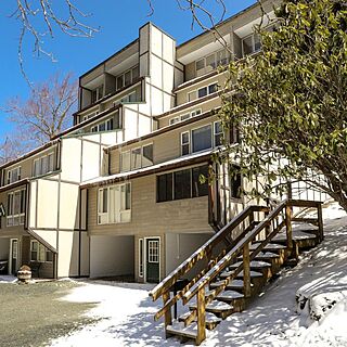 Beech Manor &mdash; Exterior