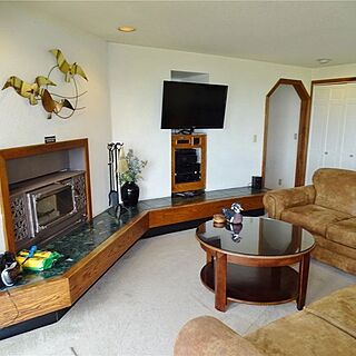 Pacific Avenue &mdash; Sample Living Area