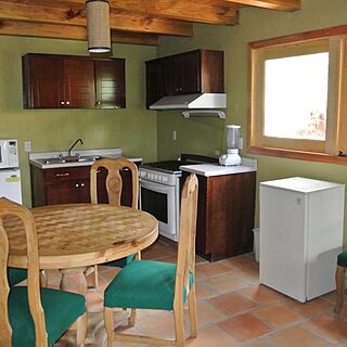 Bosque la Luna — Sample Dining Area