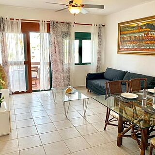 Stanza Mare — Sample Living Area