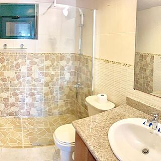 Stanza Mare — Sample Bathroom