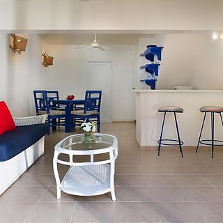 Playa Las Ballenas Residencia — Sample Living Area