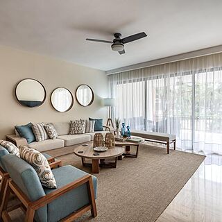El Portillo Apartahotel — Sample Living Area