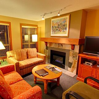Hilton Grand Vacations Club Whistler — Sample Living Area
