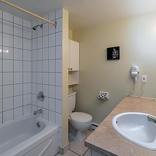 Club Vacances Toutes Saisons &mdash; Sample Bathroom