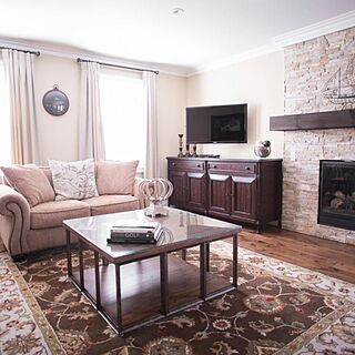 124 on Queen Hotel & Spa — Sample Living Area