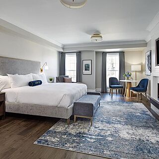 124 on Queen Hotel & Spa — Sample Bedroom