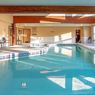 Banff Rocky Mountain Resort — Pool