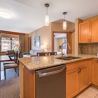 Elkhorn at Falcon Crest — Sample Kitchen