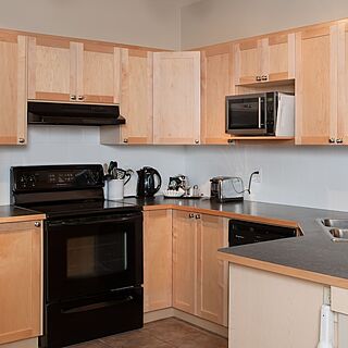 The Lodges at Canmore — Sample Kitchen
