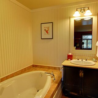 Blue Mountain, a Hilton Grand Vacations Club — Sample Bathroom