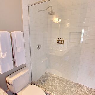 Embarc Ucluelet &mdash; Sample Bathroom