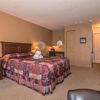 GeoHoliday Heights at Lac Morency — Sample Bedroom