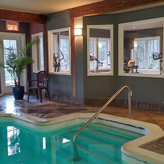 GeoHoliday Heights at Lac Morency — Pool