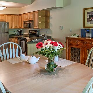 Georgian Bay Hotel & Conference Centre — Sample Kitchen