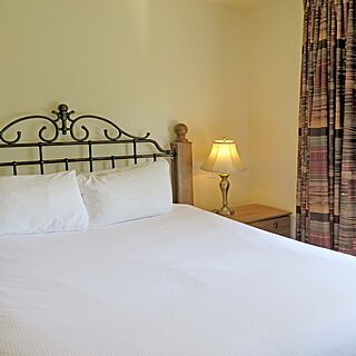 Georgian Bay Hotel & Conference Centre — Sample Bedroom