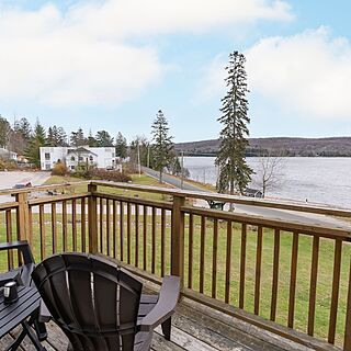 Haliburton Heights — Sample Balcony