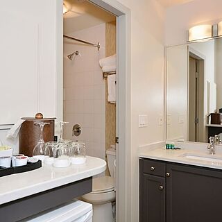 Manteo Beach Club &mdash; Sample Bathroom