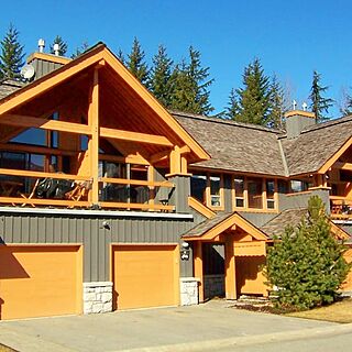 Montebello II — Exterior