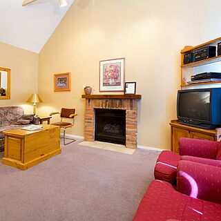 Mountain View Villas at Cranberry — Sample Living Area