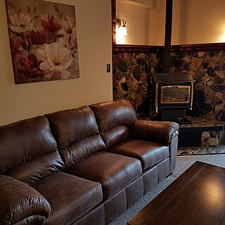 St. Ives on Shuswap — Sample Living Area