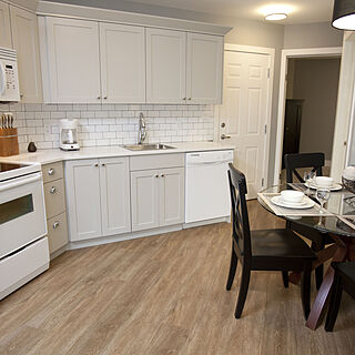 Sunchaser Vacation Villas — Sample Kitchen
