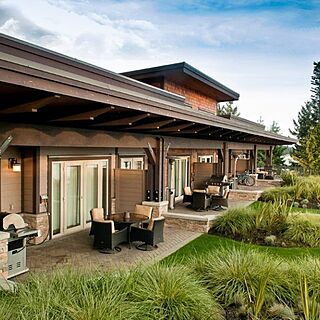 Sunrise Ridge Waterfront Resort — Exterior