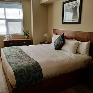Sunset Resorts - Canmore — Sample Bedroom