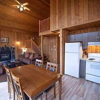 The Banff Gate Mountain Lodge and Spa — Sample Kitchen
