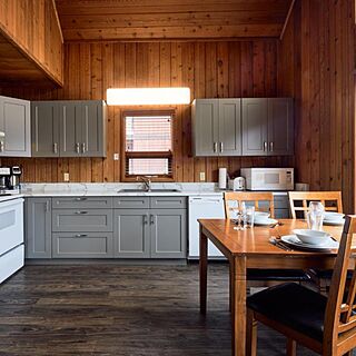 The Banff Gate Mountain Lodge and Spa — Sample Kitchen