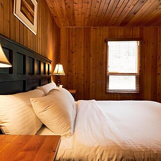 The Banff Gate Mountain Lodge and Spa — Sample Bedroom