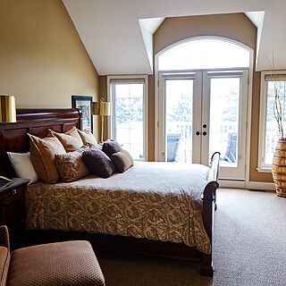 The Muskokan Club — Sample Bedroom