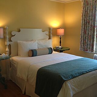 The Rosewood Victoria Inn — Sample Bedroom