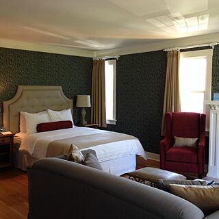 The Rosewood Victoria Inn — Sample Bedroom