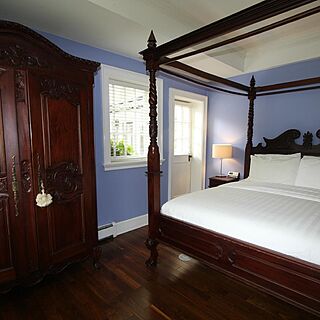 The Rosewood Victoria Inn — Sample Bedroom