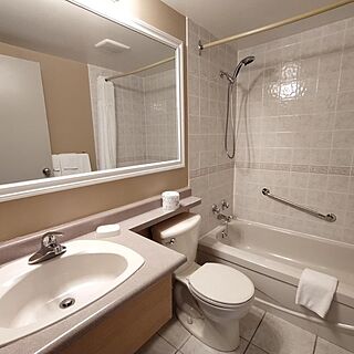 The Royal Harbour Resort — Sample Bathroom